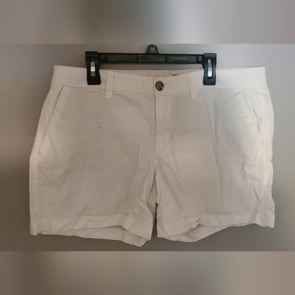 Women's Size 10 White Old Navy Shorts